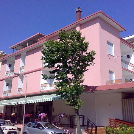 Hotel Piccari Nuova Gestione Rimini Exterior photo