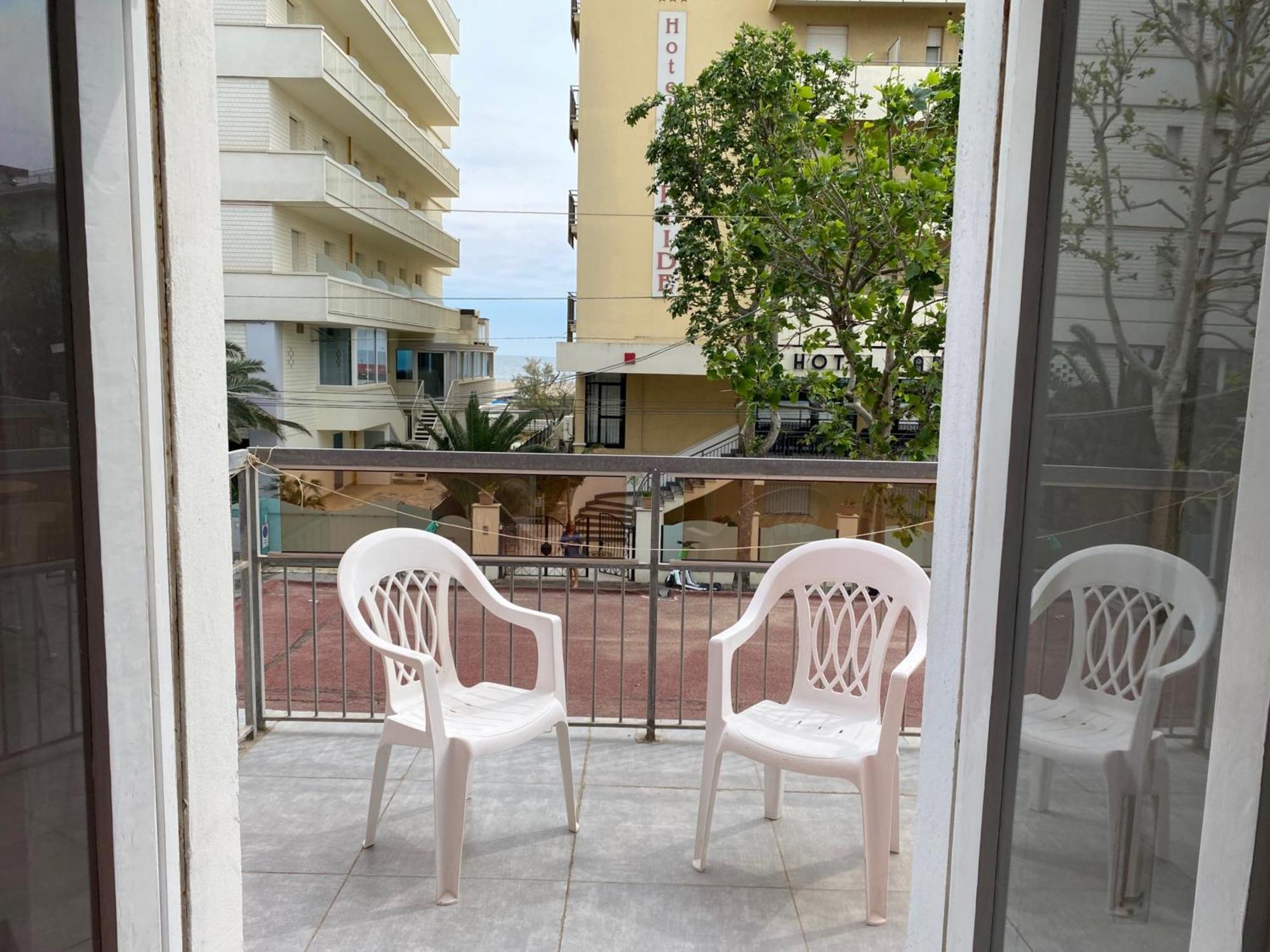 Hotel Piccari Nuova Gestione Rimini Exterior photo