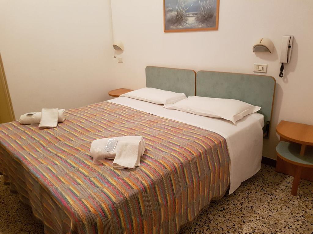 Hotel Piccari Nuova Gestione Rimini Exterior photo