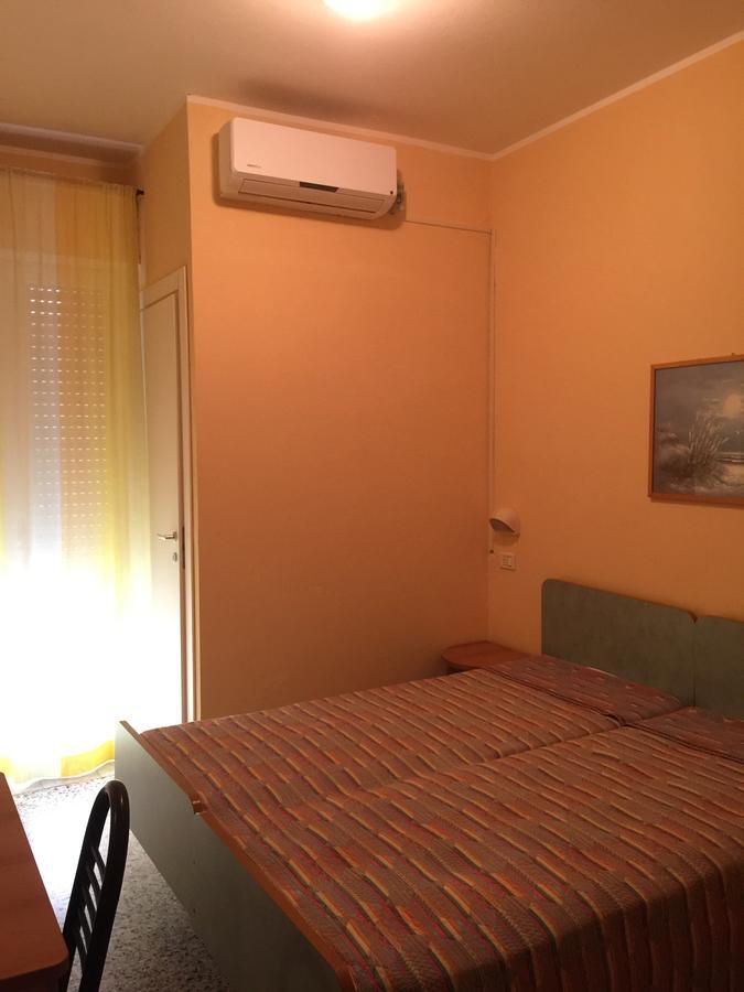 Hotel Piccari Nuova Gestione Rimini Exterior photo